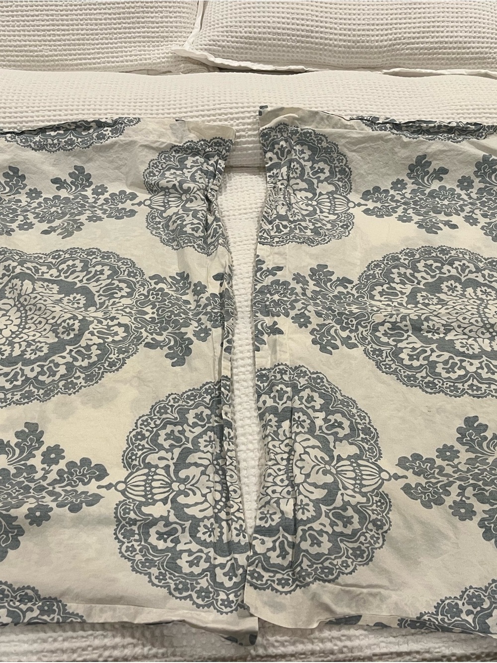 Pottery Barn Medallion King Pillow Shams